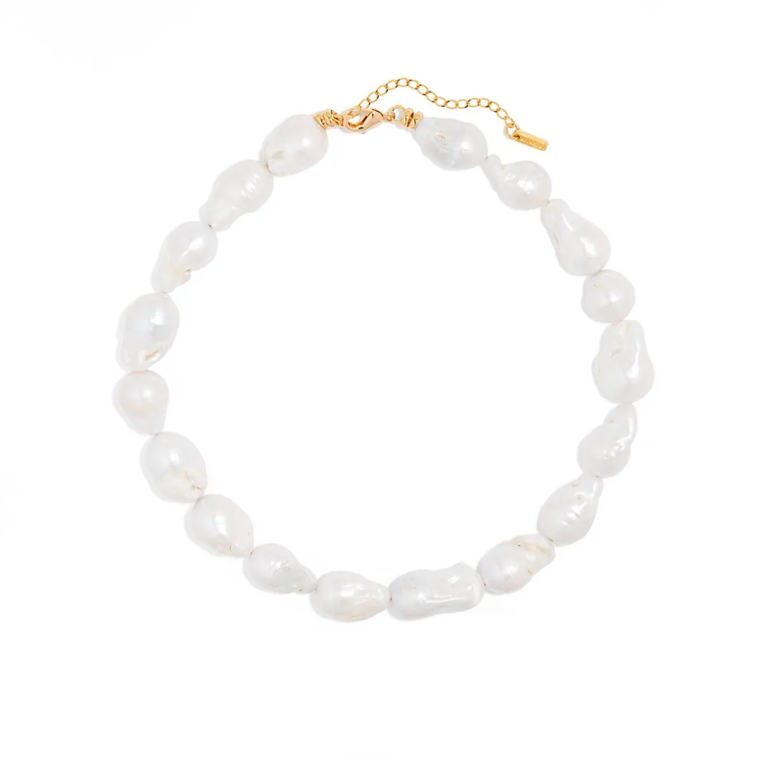 BAROQUE CHUNKY PEARL NECKLACE