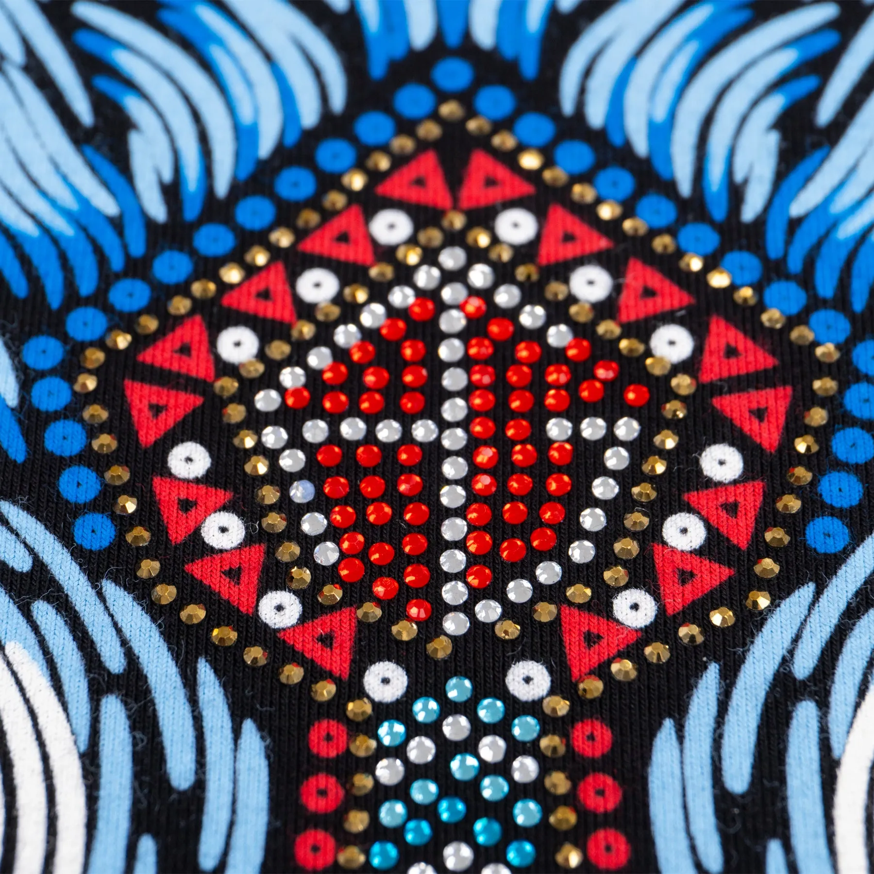 Playera estampada con aplicación de pedrería brillante para hombre - Modelo CALUPO